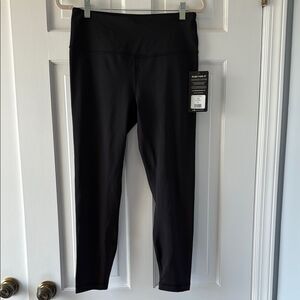 NWT 90 DEGREES BLACK LEGGINGS CROPPED SIZE LARGE PERFORMANCE WICKING HIGH WAIST